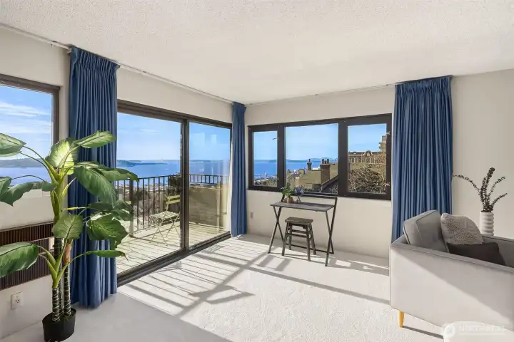 Watch the skyline glow at dusk as the city lights and mountain silhouette come alive—Seattle never looked better.