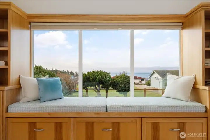 The perfect spot in the primary suite to catnap or read a book.