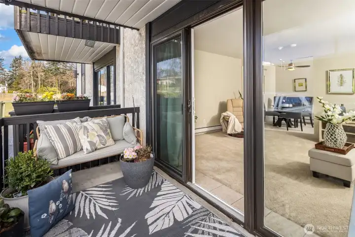 Sweet Covered deck, protected from the elements