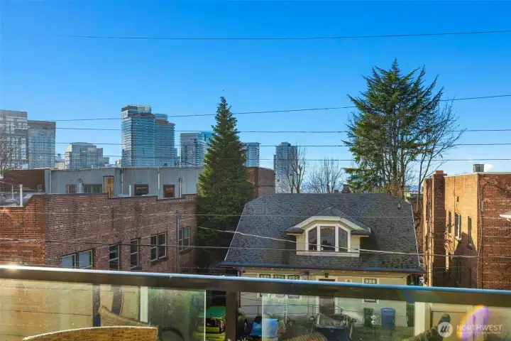 Light and bright living room. New floors and paint!