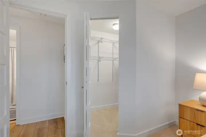 Big walk-in closet.