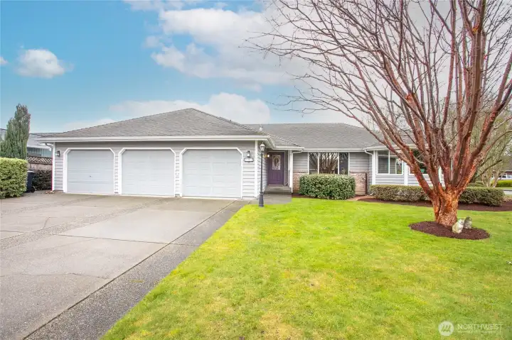 Proudly presenting 702 Woodview Ct., Lynden