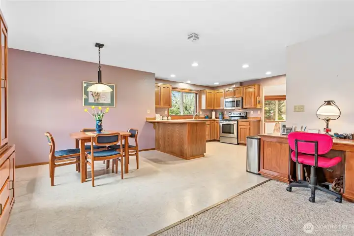 Great for everyday living & entertaining