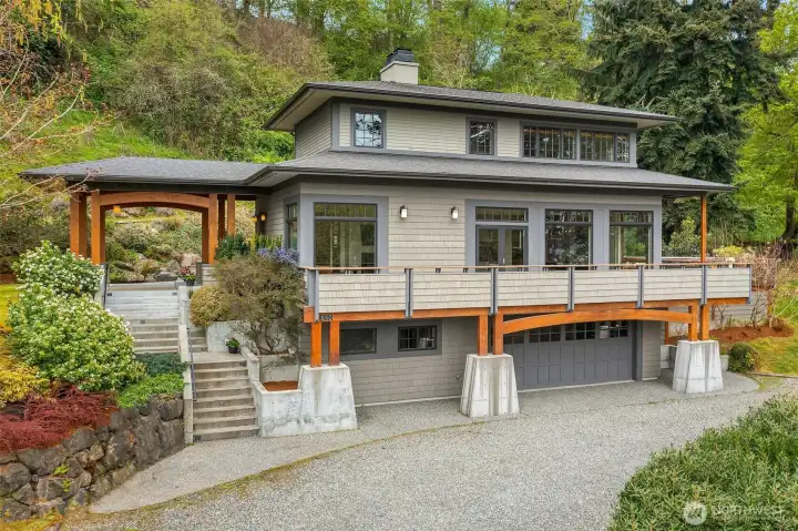 Architectural splendor awaits on the "Dilworth Loop", located on the NE side of Vashon island.