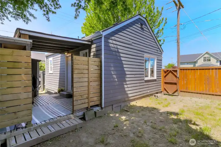 There's room to garden!
