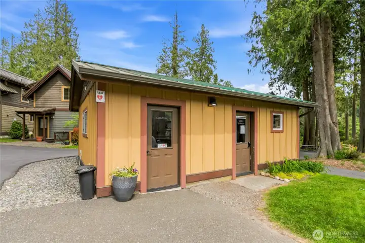 Additional laundry facilities available plus a postal pick up area for deliveries. Additional laundry facilities available plus a postal pick up area for deliveries.