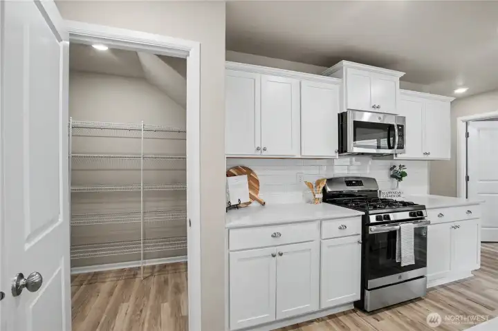 walk-in pantry!