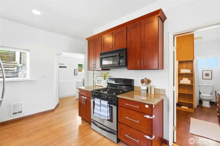 Gas stove