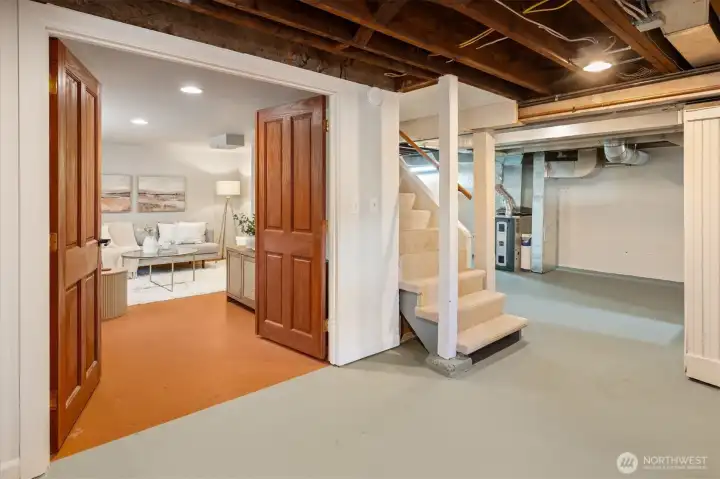 Lower level Lower level