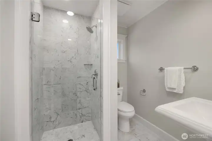 Guest 3/4 Bath Guest 3/4 Bath