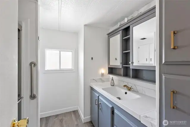 Bathroom 2