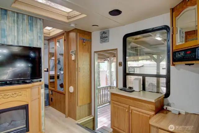 Flows to the bedroom and bathroom through the hall