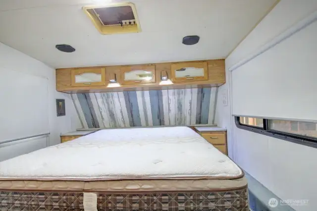 Great bedroom space