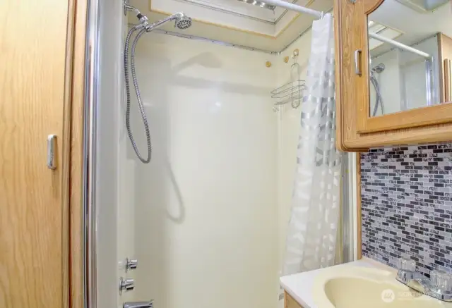 Full bathroom