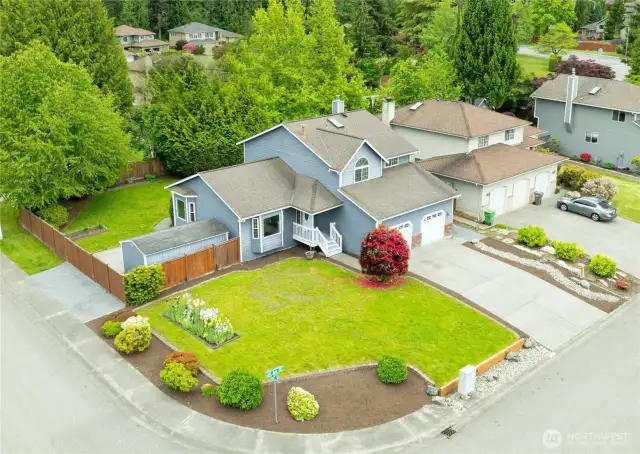 Don't miss the RV parking to the left side of the home.