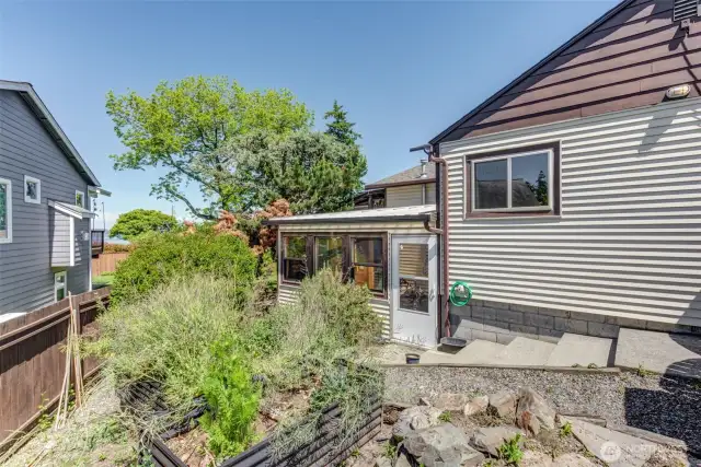 There is a Green house and a garden area!  You will love it!