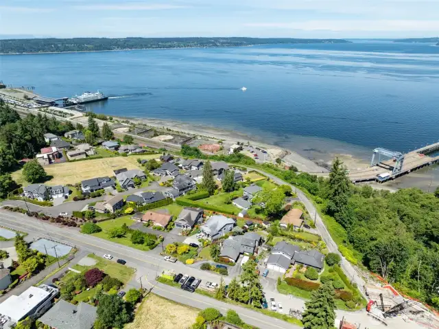 Property is located by Edgewater Park & minutes from the Mulkiteo waterfront!