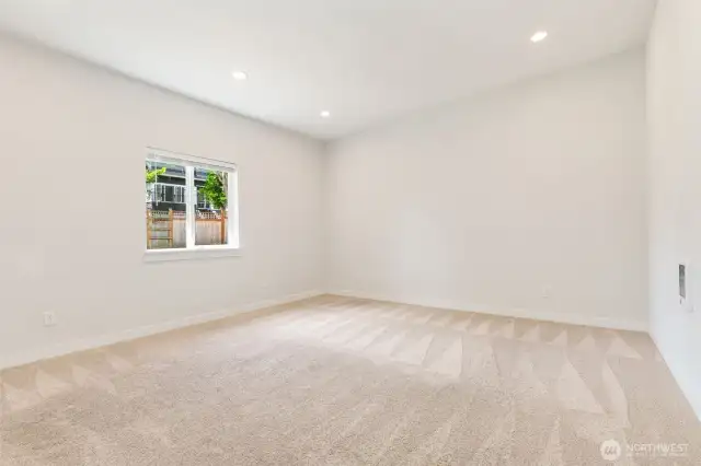Third bedroom with all the space you need to accommodate large bedroom furnishings.