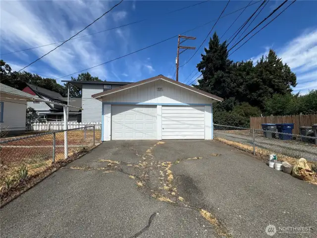2-car garage