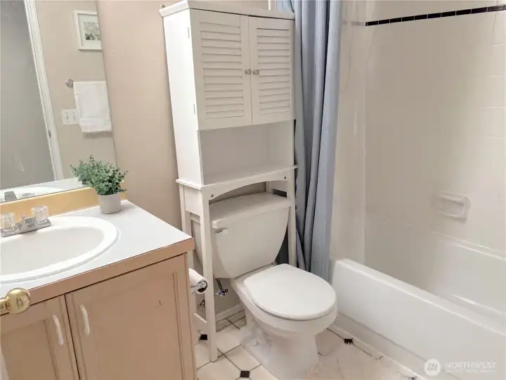 Shared bath