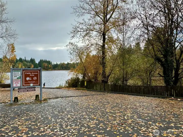 Public access catch and release fishing spot 2 min walk from home.