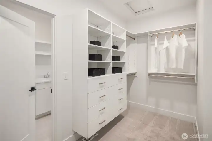 Photos are from a previous build and for informational purposes only. Colors and finishes subject to change.