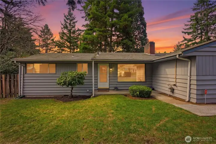 1409 N 135th Pl...dusk