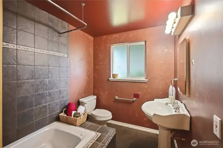 Main Bathroom