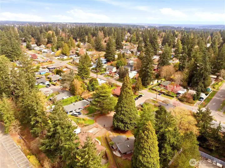 Aerial view of home/property