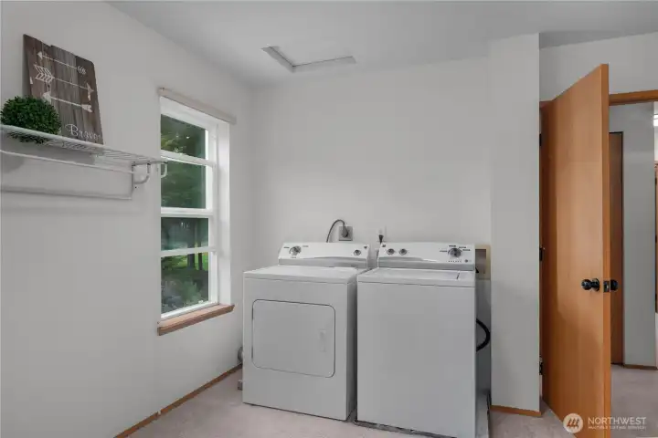 Laundry in the 3rd bedroom. Laundry in the 3rd bedroom.