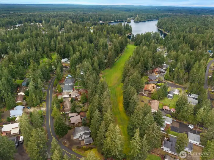 Aerial view of the home and proximity. Straight down view of the lake! Aerial view of the home and proximity. Straight down view of the lake!
