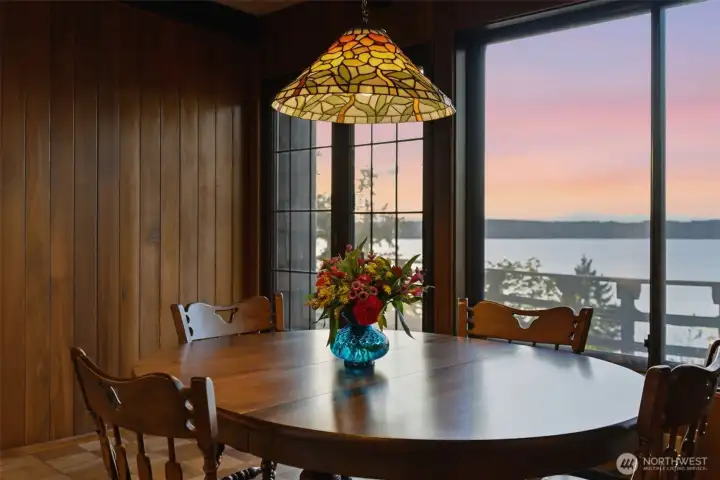 No Ai, Kitchen sunset on 4/25/26