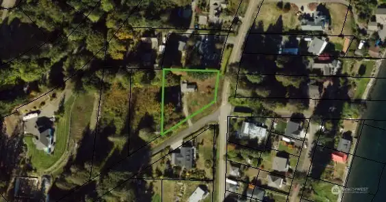 house has been removed and land is ready to build.