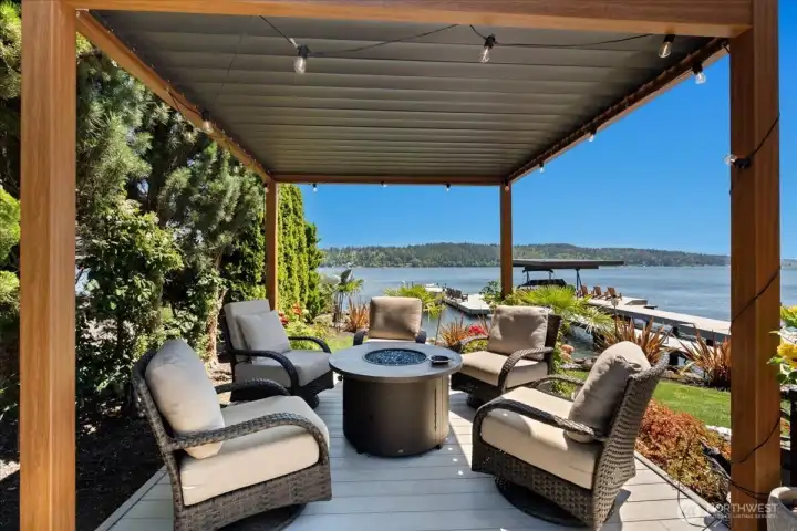 Included Gazebo & Fire Pit Included Gazebo & Fire Pit