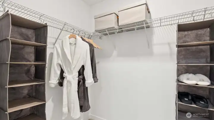 Photos are for representation only.  Features, colors and selections may differ from photograph. See site agent for details.