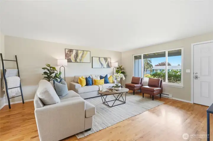 Large windows enhance the open, airy feel. Large windows enhance the open, airy feel.