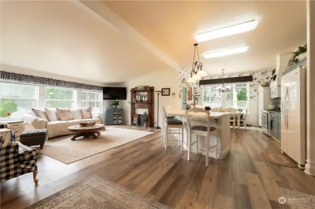 Open floor plan of living room and kitchen