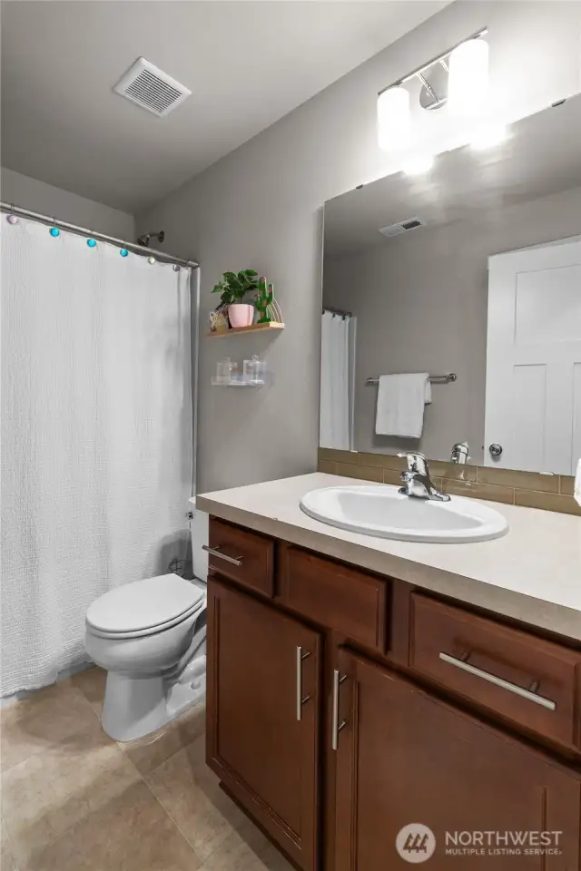 Full Bathroom