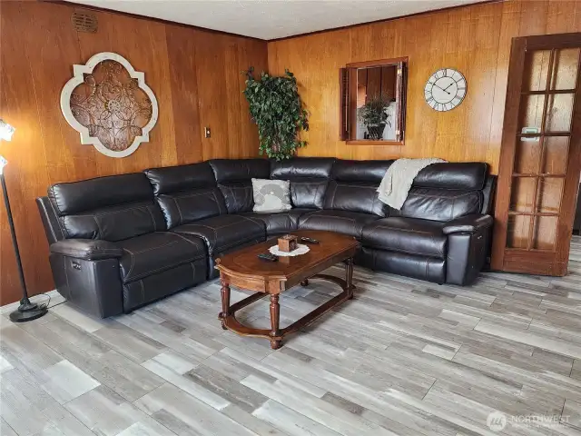 Welcoming Living Room