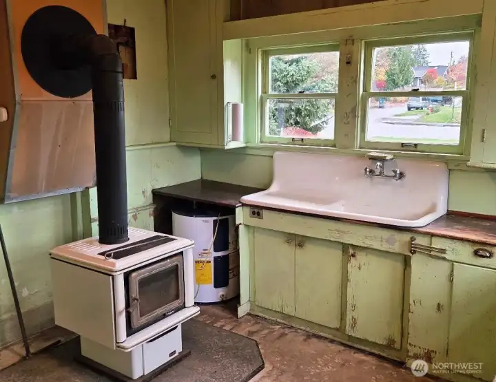 ..while keeping yourself warm with a Wood Stove