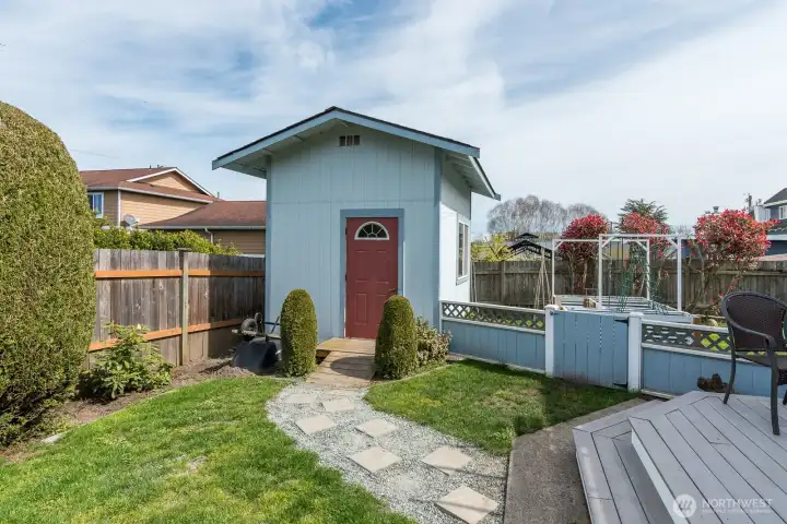 Huge shed with extra storage