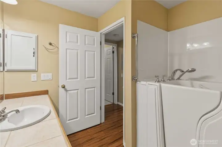 Whirlpool tub and shower combo