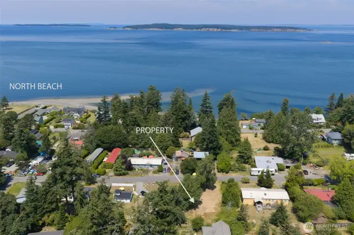 The parcel is a couple blocks from the North Beach Waterfront. The parcel is a couple blocks from the North Beach Waterfront.