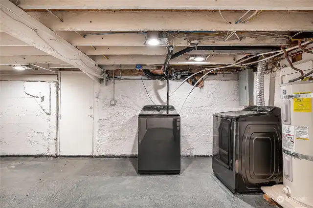 Washer + Dryer