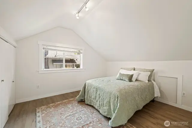 Upper Bedroom 2