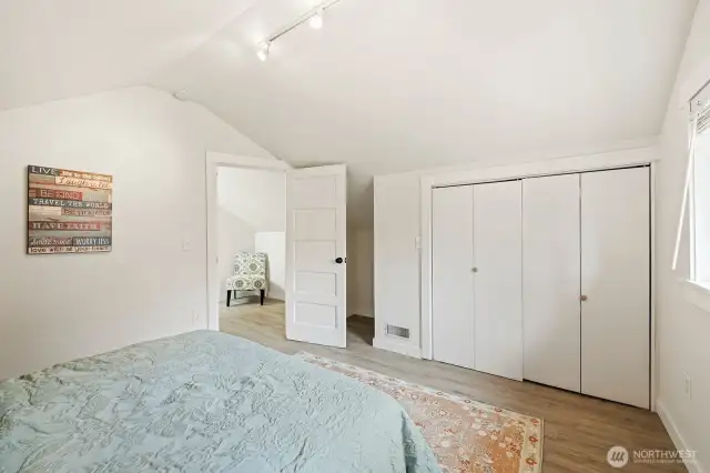 Upper Bedroom 2 towards the closet