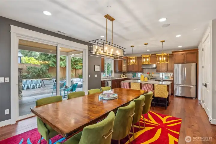 A perfect dining area to host holiday dinners.