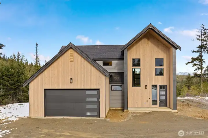 Photos, plans and elevations may be examples representing the community, community amenities, homes or artist’s renderings that may not accurately represent the actual condition of a homesite or home as constructed, and may also contain options and upgrades which are not included in the sale. Trailside Homes reserves the right to make changes to floor plans, specifications, dimensions, design and elevations without prior notice. Stated dimensions and square footage, if applicable, are estimated and should not be used as representations of the home’s actual size.