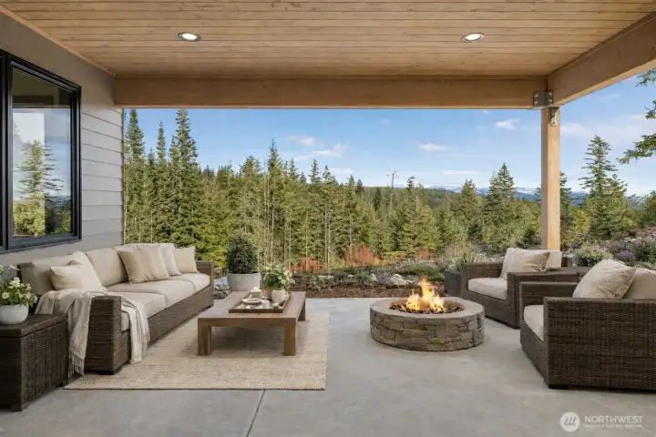 Photos, plans and elevations may be examples representing the community, community amenities, homes or artist’s renderings that may not accurately represent the actual condition of a homesite or home as constructed, and may also contain options and upgrades which are not included in the sale. Trailside Homes reserves the right to make changes to floor plans, specifications, dimensions, design and elevations without prior notice. Stated dimensions and square footage, if applicable, are estimated and should not be used as representations of the home’s actual size.