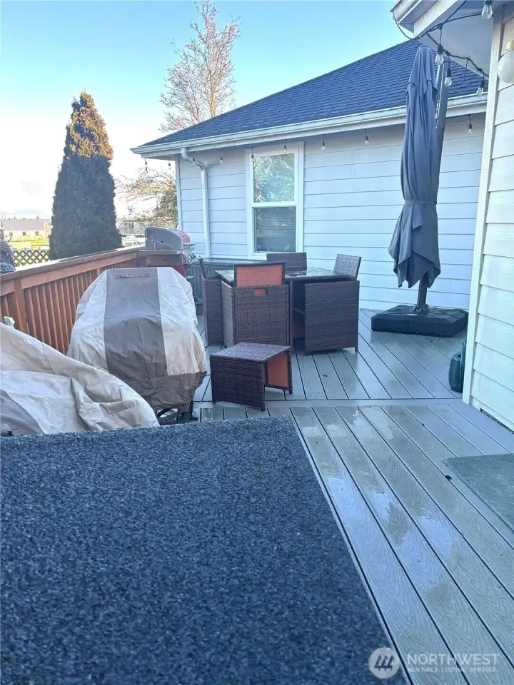 Large back deck
